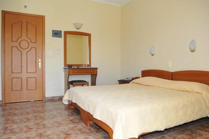 Possidona Beach Hotel Gerakini Ruang foto
